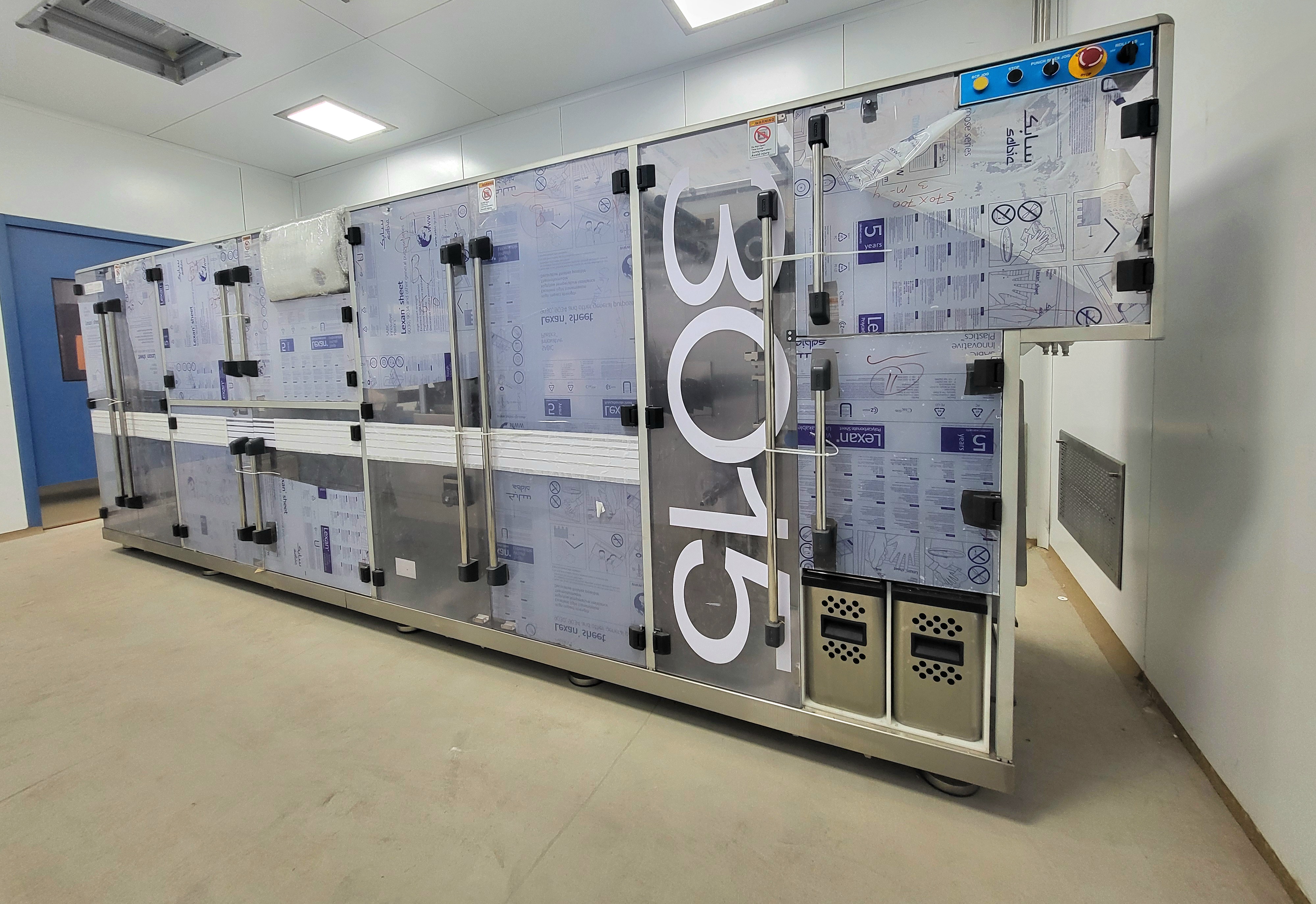 Load Cell Cleanroom Lozenges Healthcare - Pharmaceutical Manufacturing Excellence